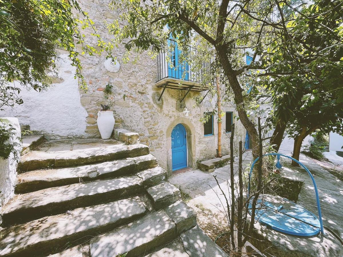 카포오를란도 La Casa Del Nespolo B&B 외부 사진
