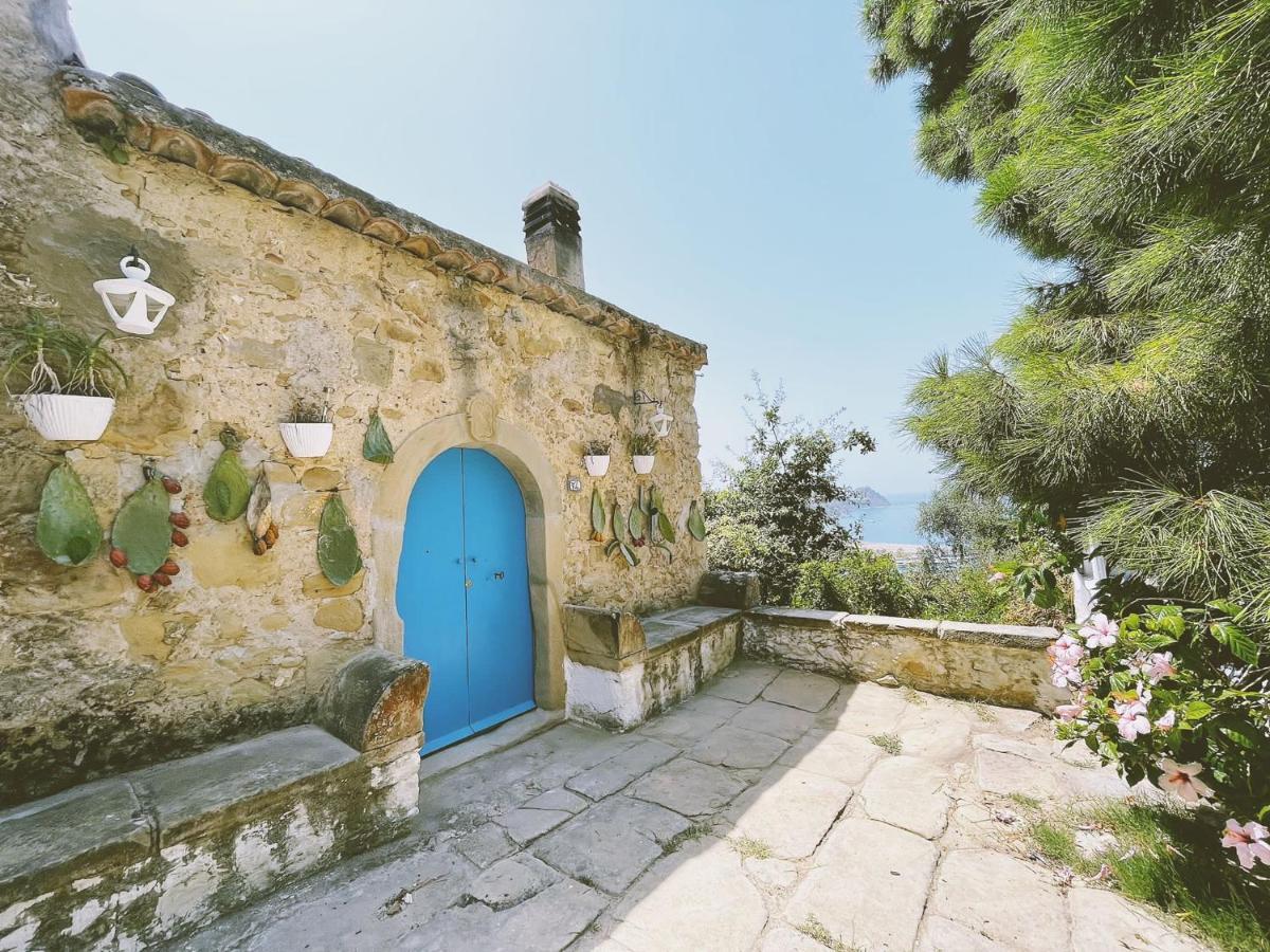 카포오를란도 La Casa Del Nespolo B&B 외부 사진